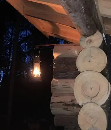 Glamping Lammastilan Laavu - Lean To Inarin Tila