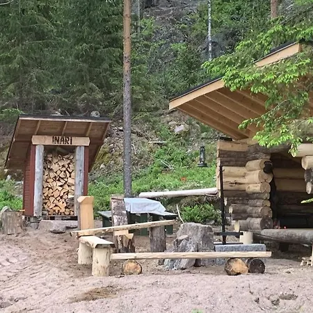 Lammastilan Laavu - Lean To Inarin Tila Glamping *