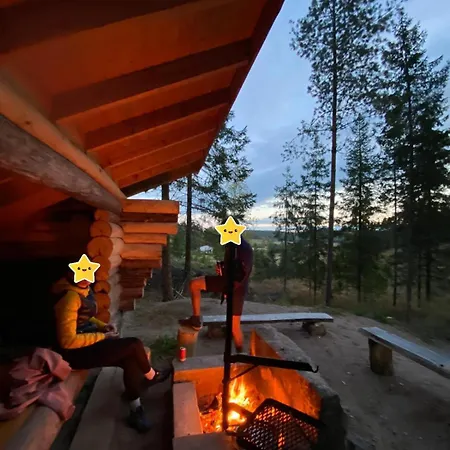 Glamping Lammastilan Laavu - Lean To Inarin Tila *